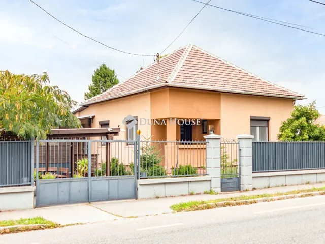 Eladó ház Budapest XVIII. kerület, Királyhágó út 80 nm