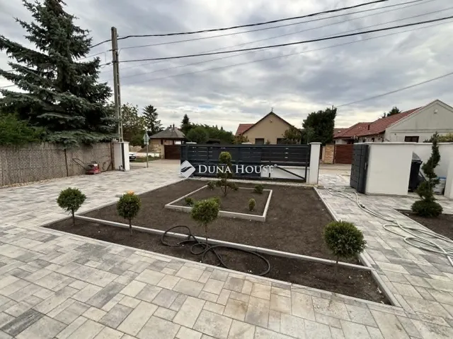 Eladó ház Budakalász 171 nm