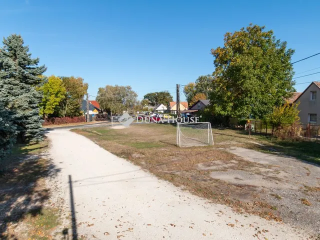 Eladó telek Szigetcsép, Barátság útja 368 nm