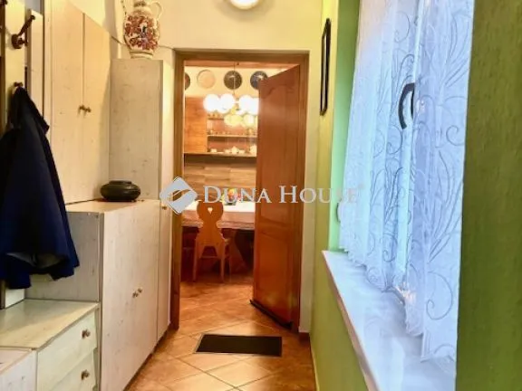 Eladó ház Budapest XVIII. kerület 270 nm