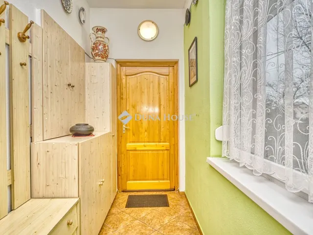 Eladó ház Budapest XVIII. kerület 270 nm