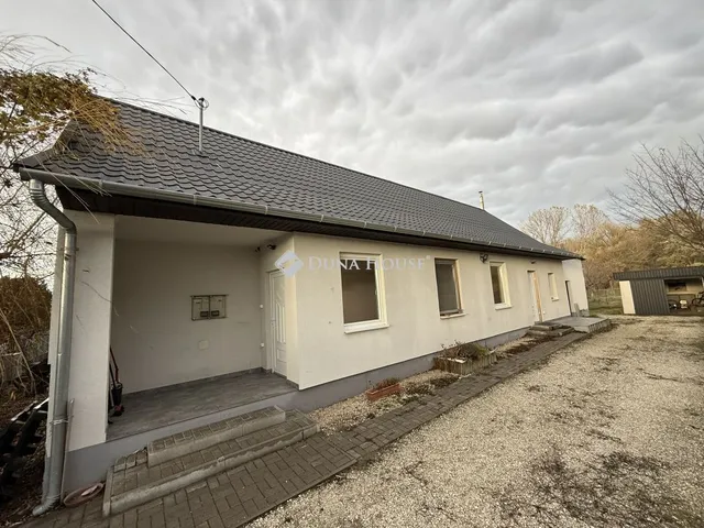 Eladó ház Dabas 90 nm