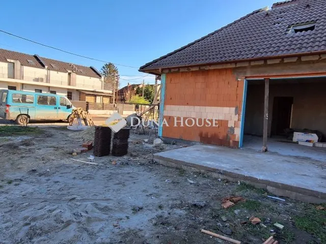 Eladó ház Budapest XVI. kerület 132 nm