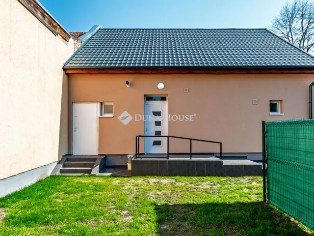 Eladó ház Budapest XVIII. kerület 70 nm