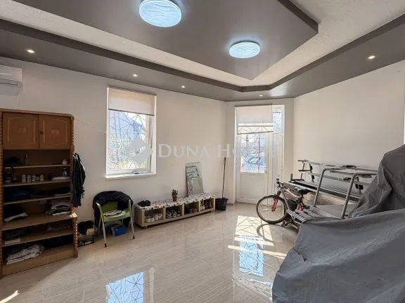 Eladó ház Vecsés 335 nm
