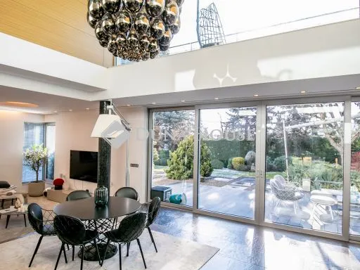 Eladó ház Budapest II. kerület 352 nm