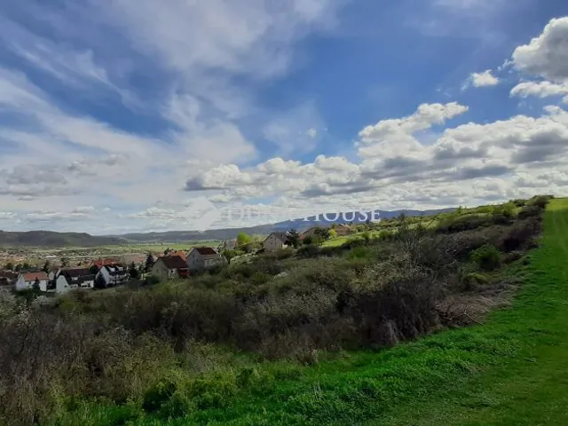 Eladó telek Bátonyterenye, József Attila út 1318 nm