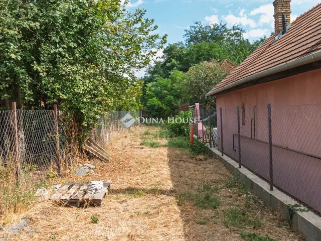 Eladó telek Gyömrő 718 nm