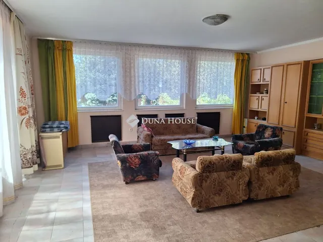 Eladó ház Dömsöd 140 nm