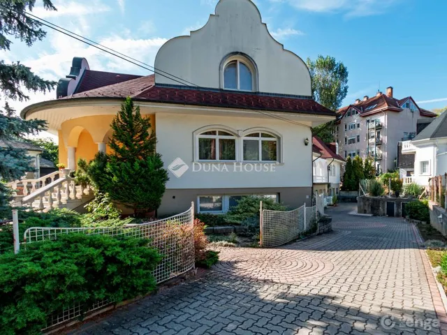 Eladó lakás Budapest XVI. kerület 273 nm