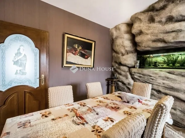 Eladó lakás Budapest XVI. kerület 273 nm