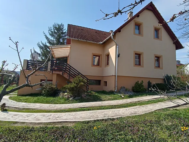 Eladó ház Balatonalmádi 154 nm