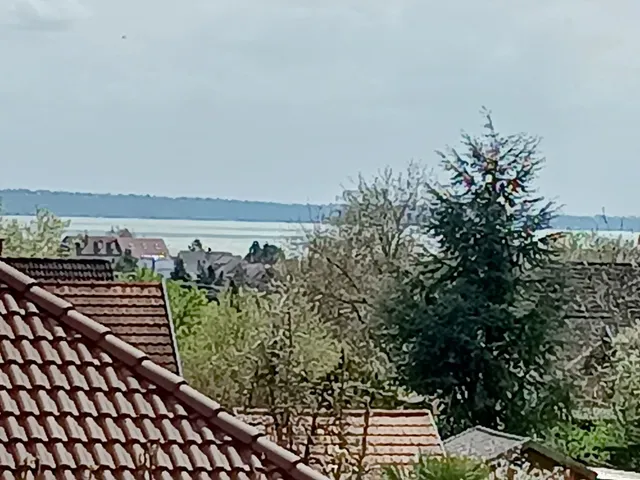 Eladó ház Balatonkenese 207 nm