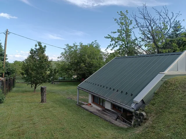 Eladó telek Balatonalmádi, Vöröshegy 1600 nm