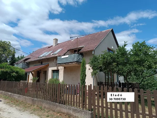 Eladó ház Balatonalmádi 140 nm