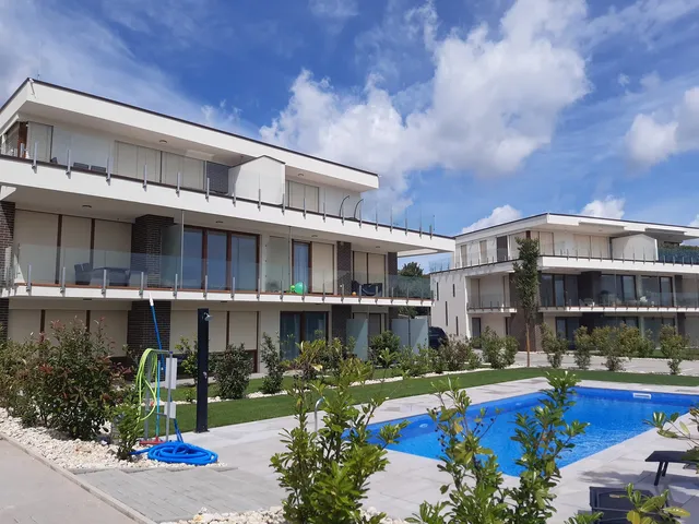 Eladó lakás Balatonalmádi, Káptalanfüred 37 nm