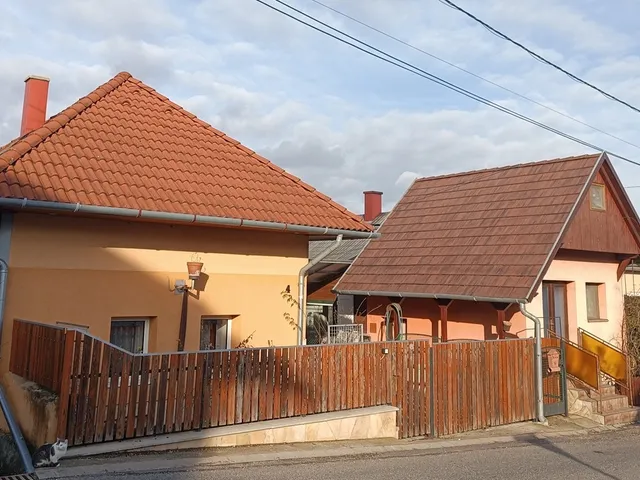 Eladó ház Herend 150 nm