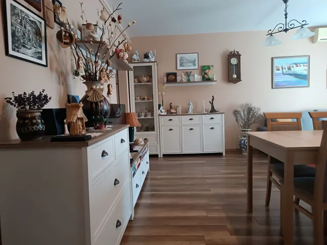 Eladó lakás Veszprém, Egry József utcai lakótelep 68 nm