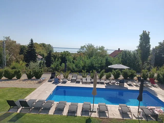 Eladó lakás Balatonalmádi, Káptalanfüred, József Attila utca 78 nm