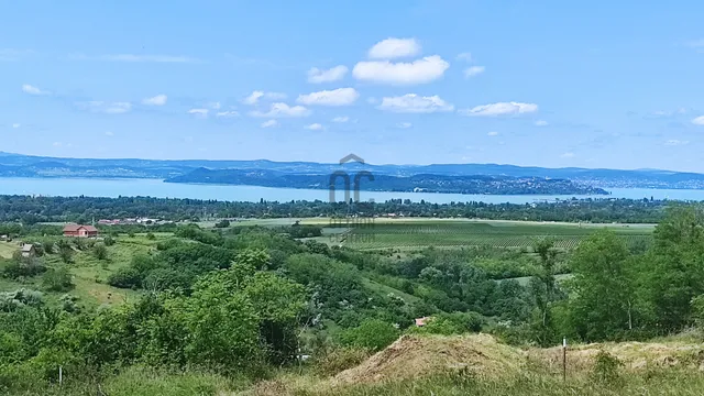 Eladó telek Kőröshegy 1606 nm