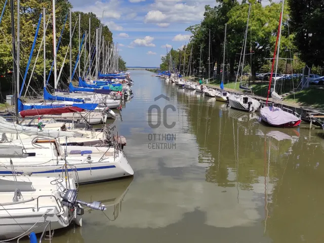 Eladó telek Balatonmáriafürdő 786 nm