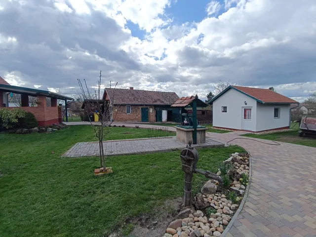 Eladó ház Gyugy 97 nm
