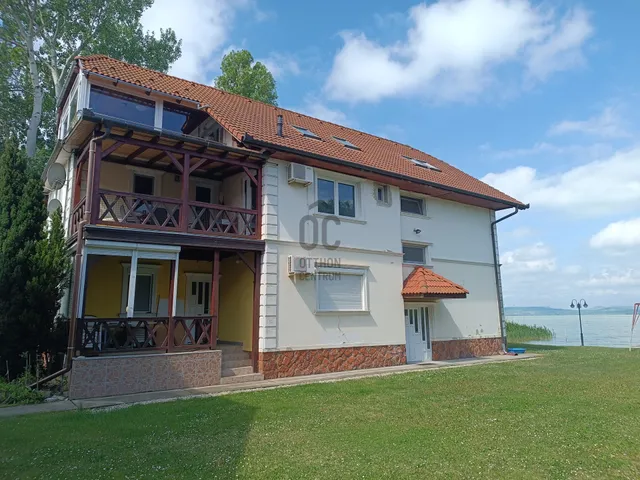 Eladó lakás Balatonboglár 94 nm