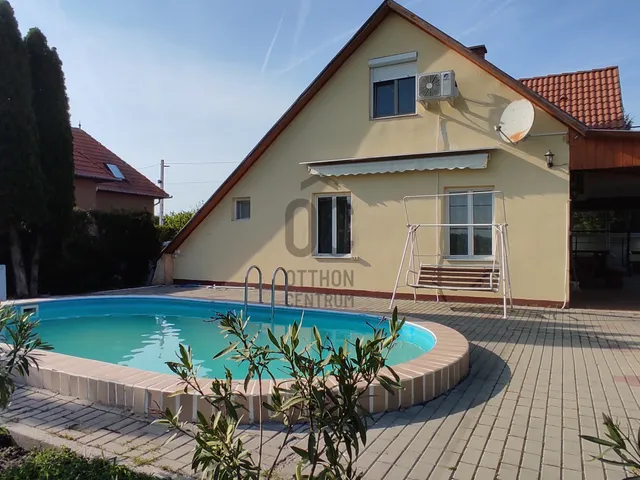 Eladó üdülő és hétvégi ház Balatonmáriafürdő 156 nm