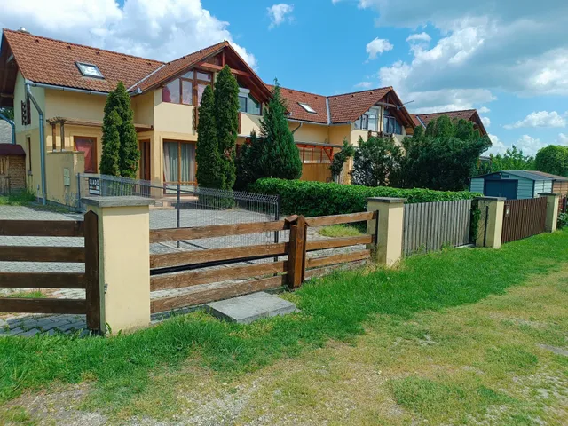 Eladó ház Balatonfenyves 67 nm