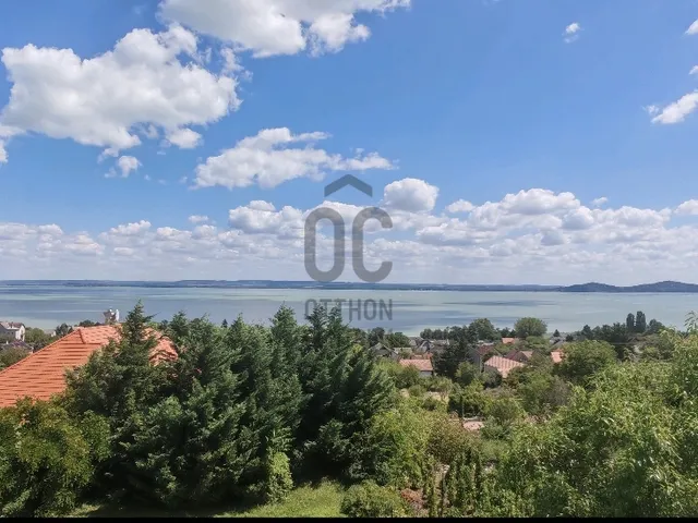 Eladó üdülő és hétvégi ház Badacsonytomaj 194 nm