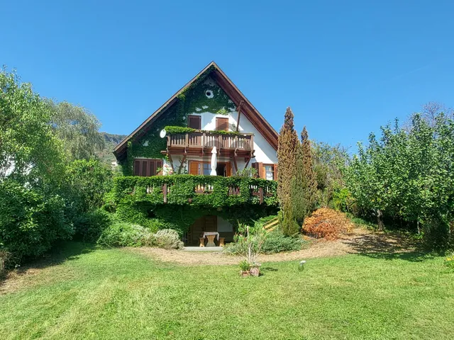 Eladó üdülő és hétvégi ház Badacsonytomaj 194 nm