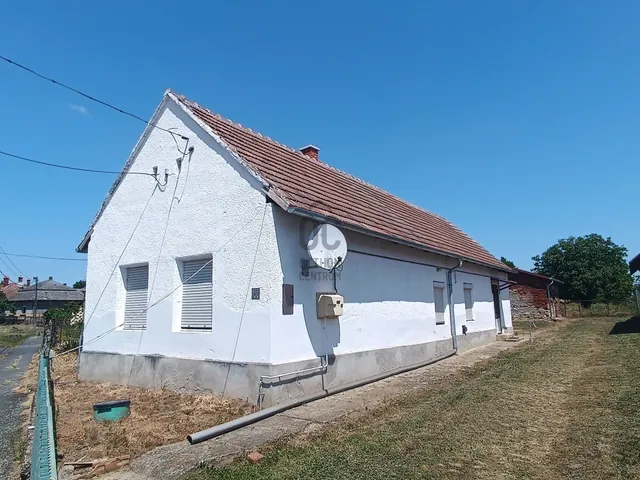 Eladó ház Szőkedencs 76 nm