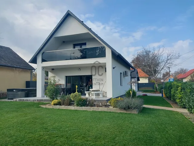Eladó ház Balatonmáriafürdő 128 nm