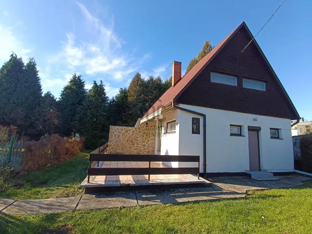 Eladó üdülő és hétvégi ház Balatonberény 90 nm
