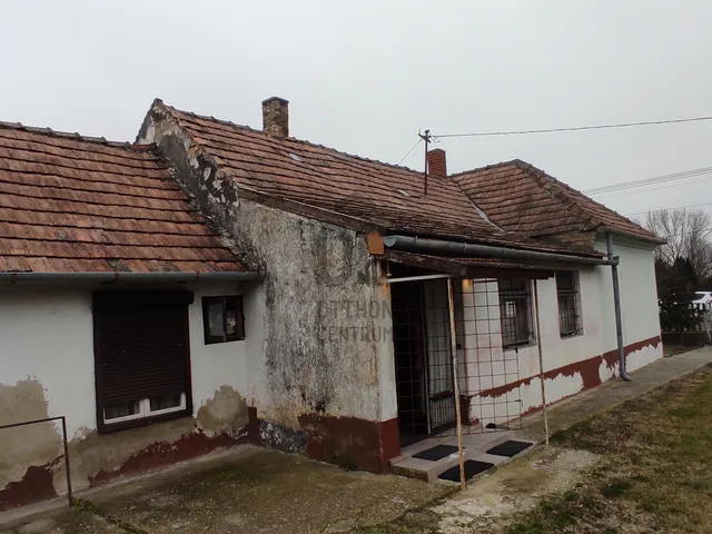 Eladó üdülő és hétvégi ház Balatonmáriafürdő 80 nm