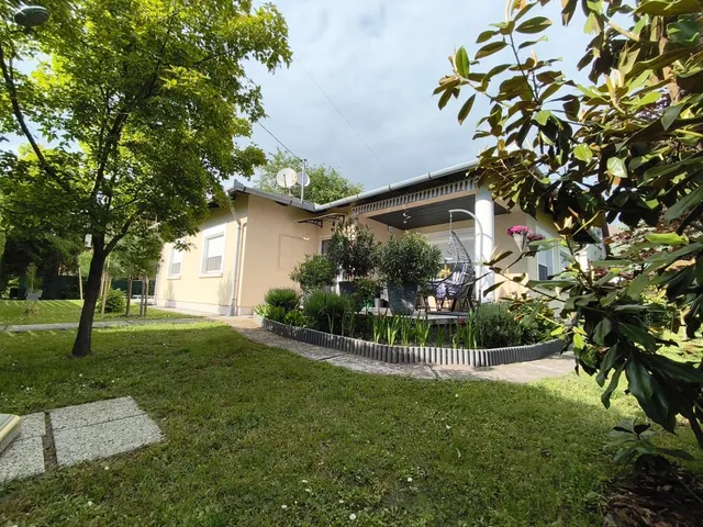 Eladó ház Balatonfenyves 97 nm