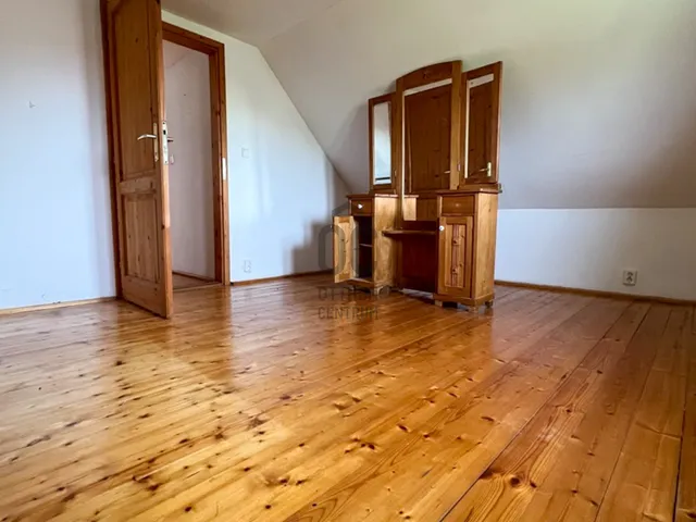 Eladó üdülő és hétvégi ház Hollád 206 nm