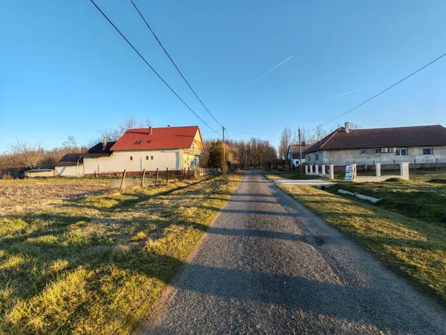 Eladó telek Buzsák 2145 nm