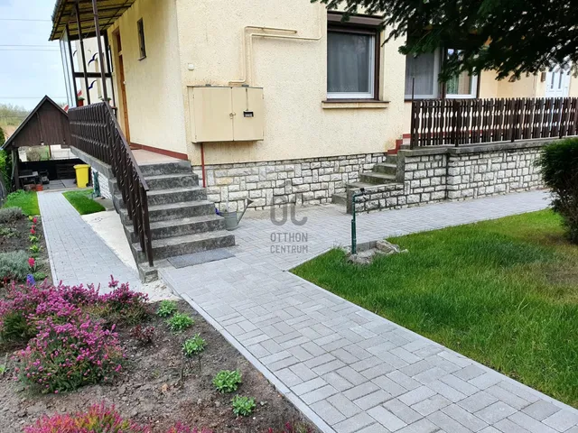 Eladó ház Fonyód 250 nm