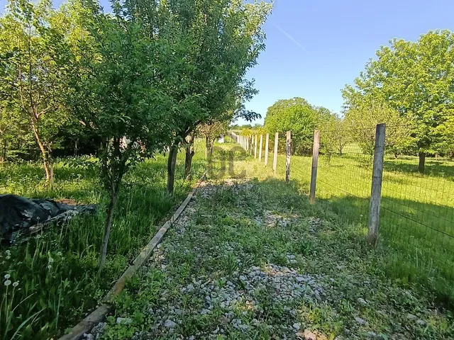 Eladó telek Balatonmáriafürdő 1184 nm