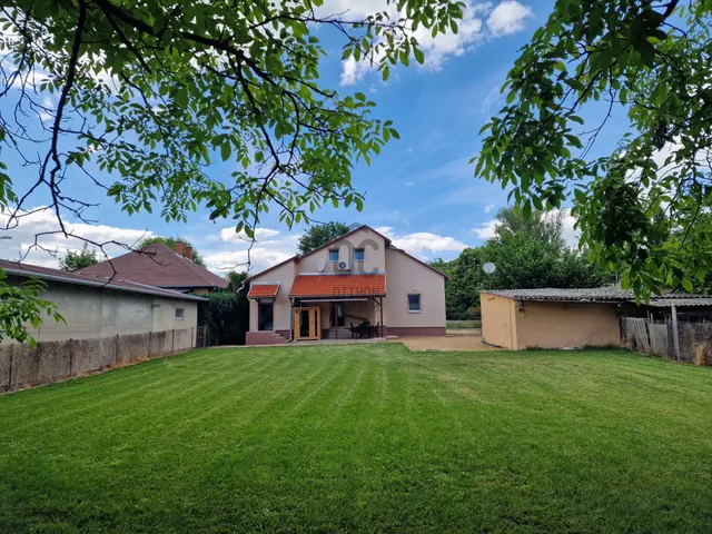 Eladó ház Balatonboglár 160 nm