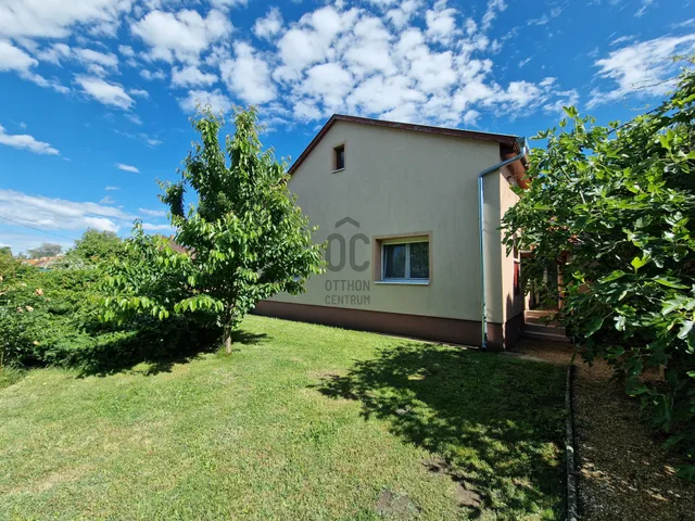 Eladó üdülő és hétvégi ház Balatonboglár 160 nm