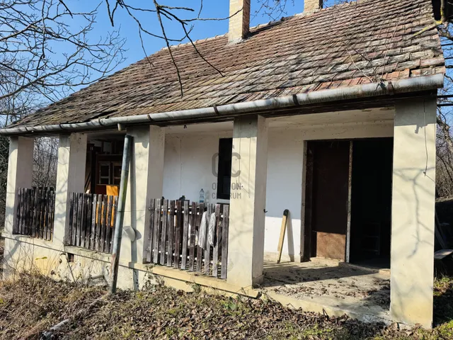 Eladó ház Hollád 40 nm