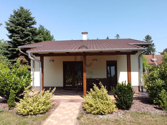 Eladó üdülő és hétvégi ház Fonyód 50 nm