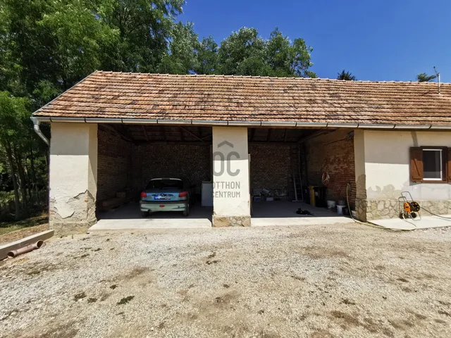 Eladó ház Főnyed 105 nm