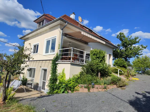 Eladó ház Cserszegtomaj 233 nm
