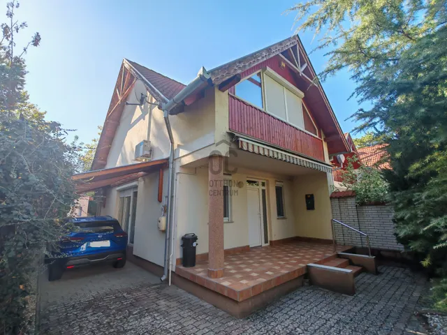 Eladó üdülő és hétvégi ház Balatonlelle 95 nm