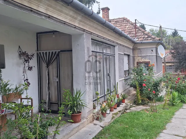 Eladó ház Gadány 90 nm