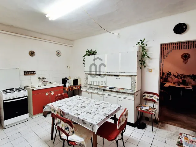 Eladó ház Gadány 90 nm