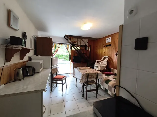 Eladó nyaraló Balatonberény 128 nm